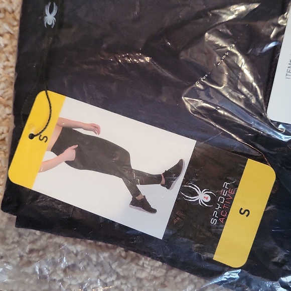 NWT SPYDER ACTIVE leggings, black, pockets, small & medium - Picture 10 of 10